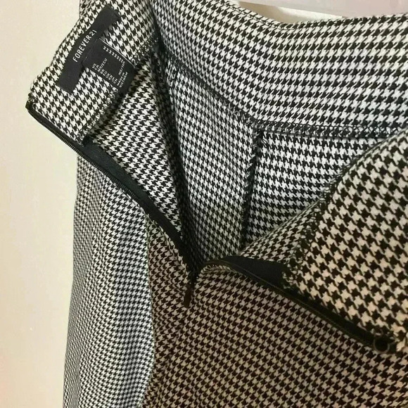 Forever21 high waist wide leg houndstooth pattern back zip pants size medium - Picture 4 of 7